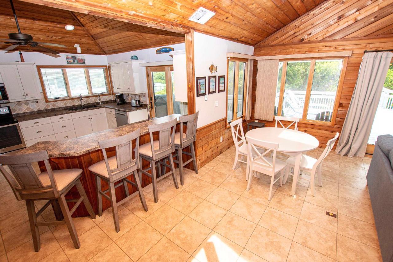 Wl933, Tale Of The Whale- Oceanfront, Private Beach Access, Gas Fireplace, Ocean Views 코롤라 외부 사진